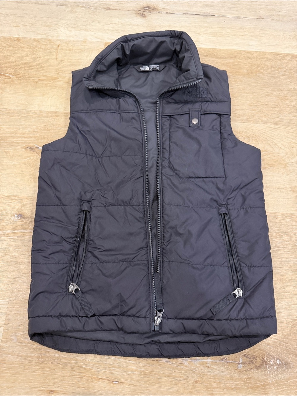 North Face Boy’s Black Puffer Vest 7-8